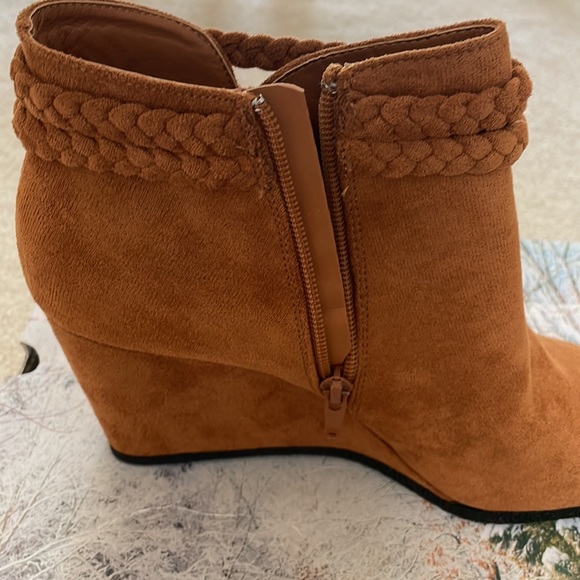 Never worn fawn  wedge bootie with zipper and braid details. - Picture 4 of 8